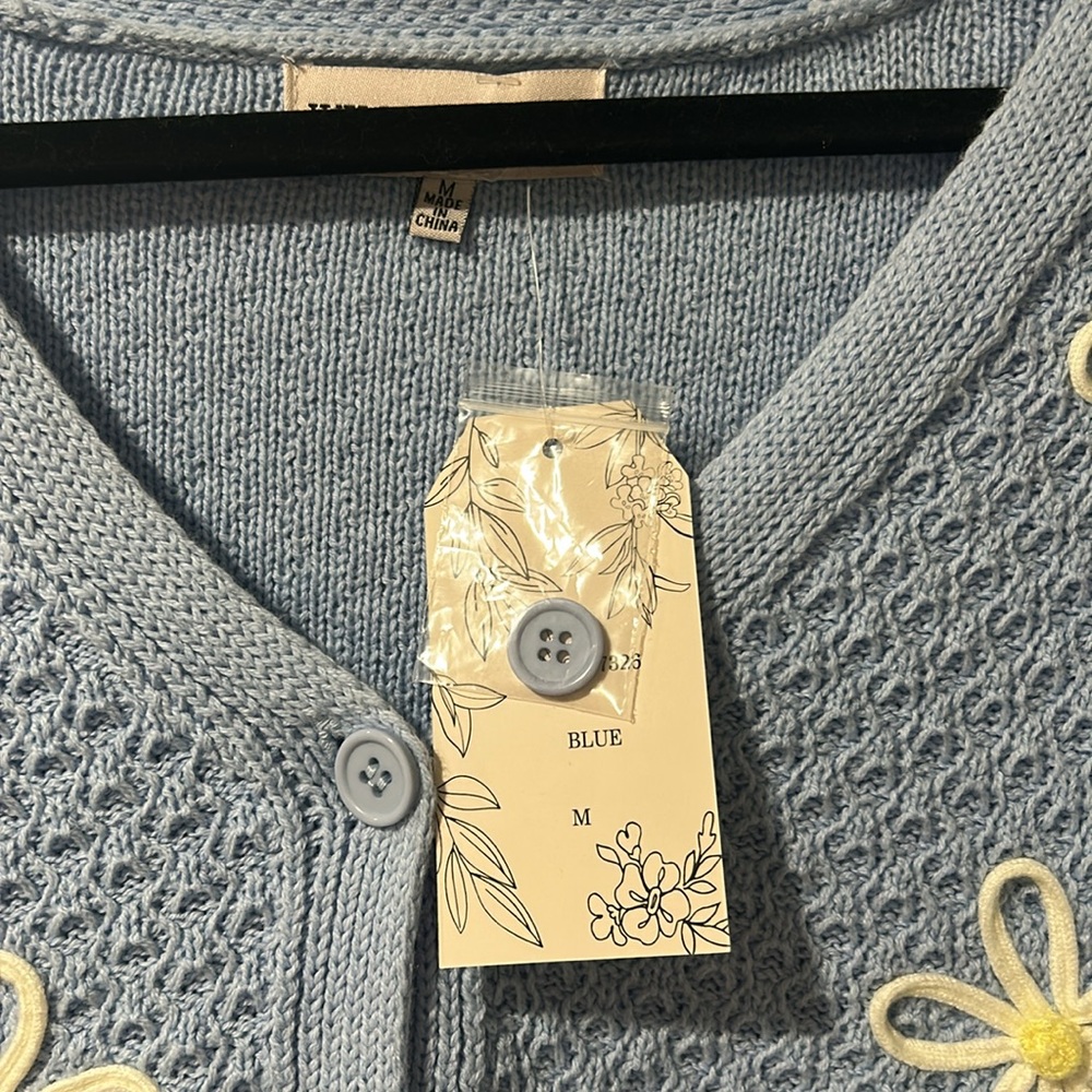Blue Quilted Daisy Cardigan Sweater 🌼 - Picture 2 of 3